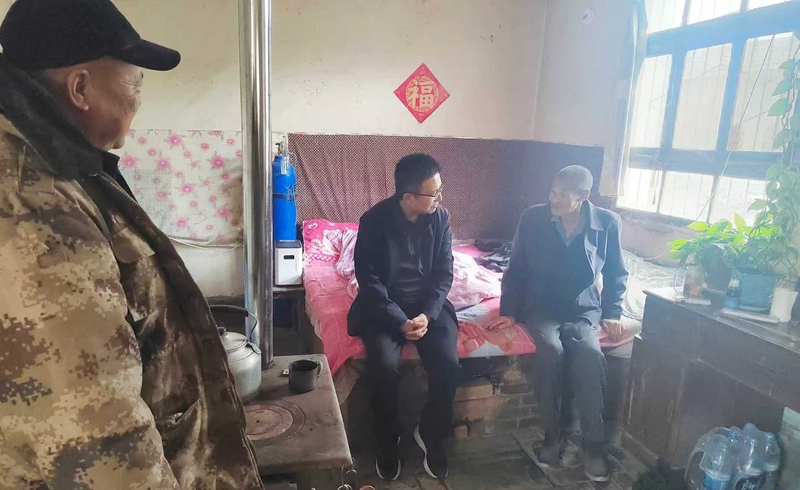 甘肅農(nóng)墾亞盛張掖分公司開展結(jié)對關(guān)愛走訪慰問活動